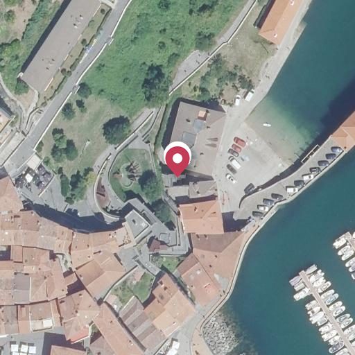 Vista aérea del bien 1: Finca Urbana, Mutriku