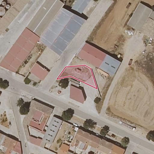 Foto aérea de la subasta en Campillo de Altobuey